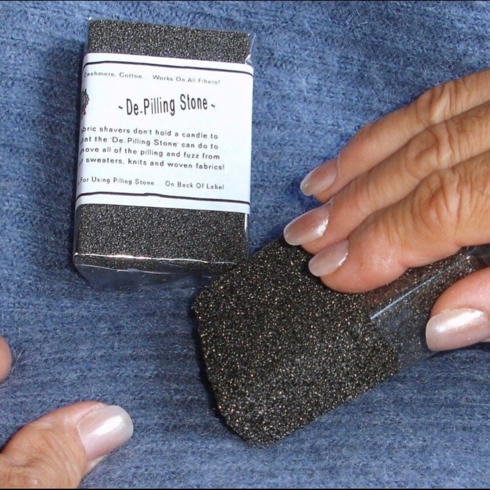 De-pill & Fuzz Remover Stones (2) + (1) Bundle - Picture 3 of 4